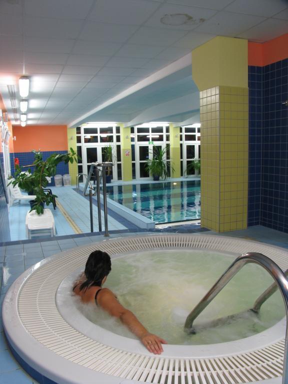 Hotel *** Nat Kołobrzeg Buitenkant foto