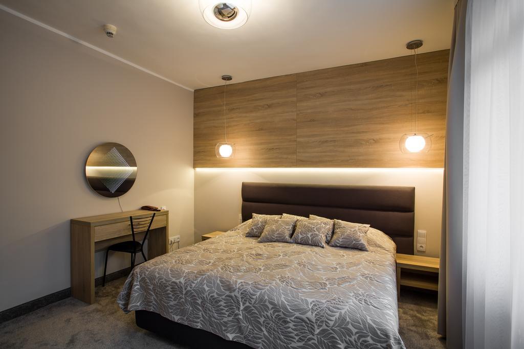 Hotel *** Nat Kołobrzeg Buitenkant foto