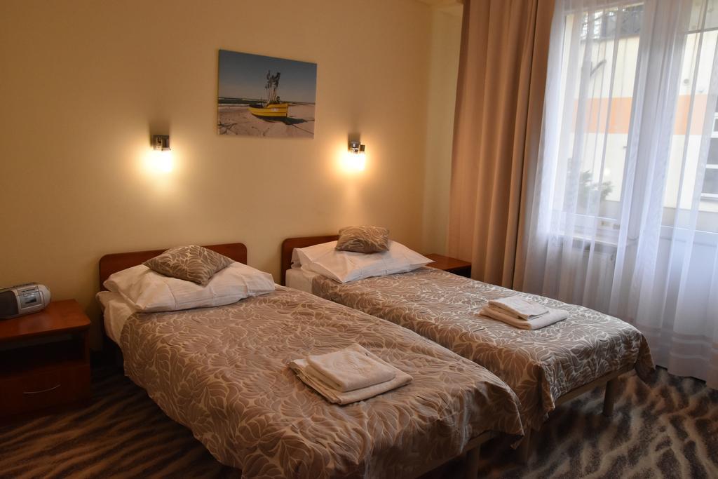 Hotel *** Nat Kołobrzeg Buitenkant foto