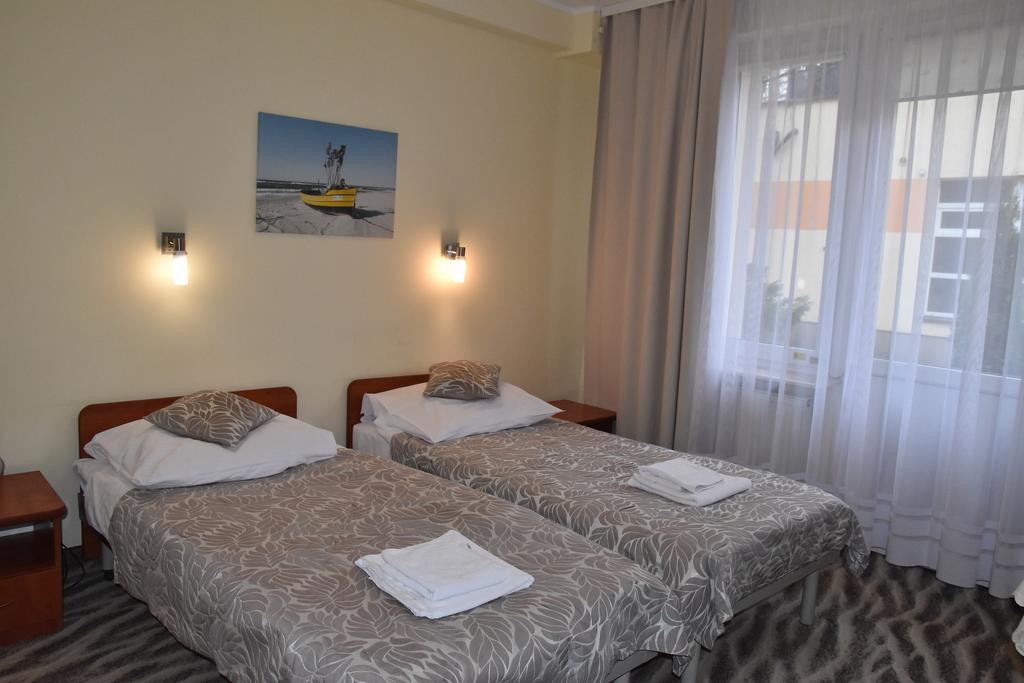 Hotel *** Nat Kołobrzeg Buitenkant foto