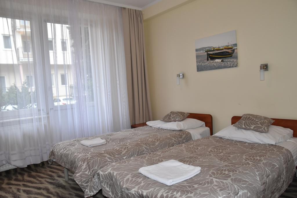 Hotel *** Nat Kołobrzeg Buitenkant foto