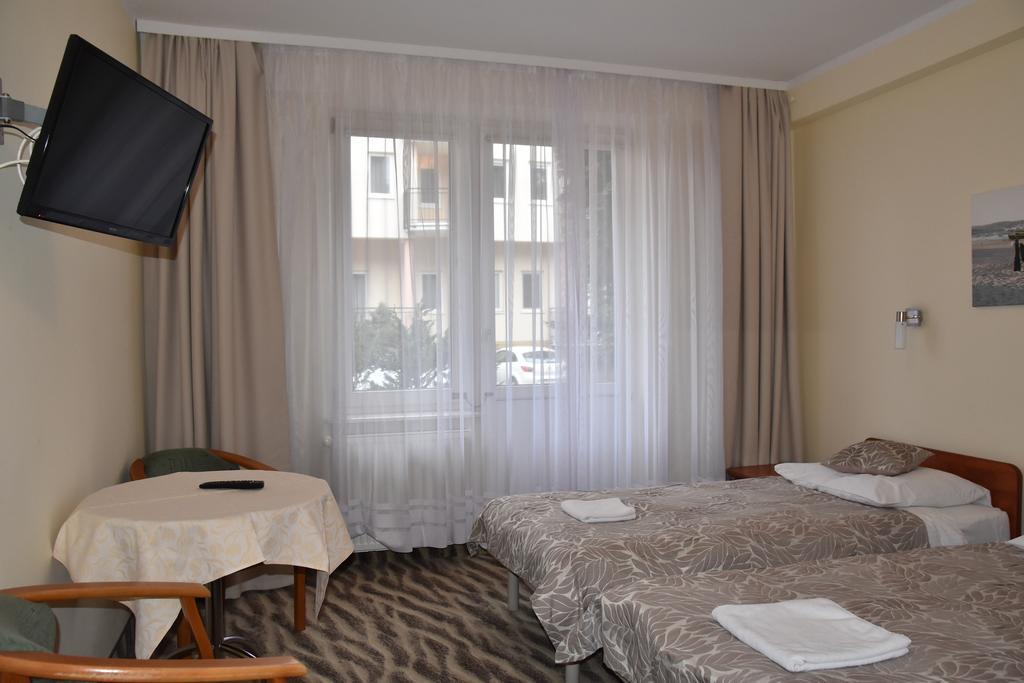 Hotel *** Nat Kołobrzeg Buitenkant foto