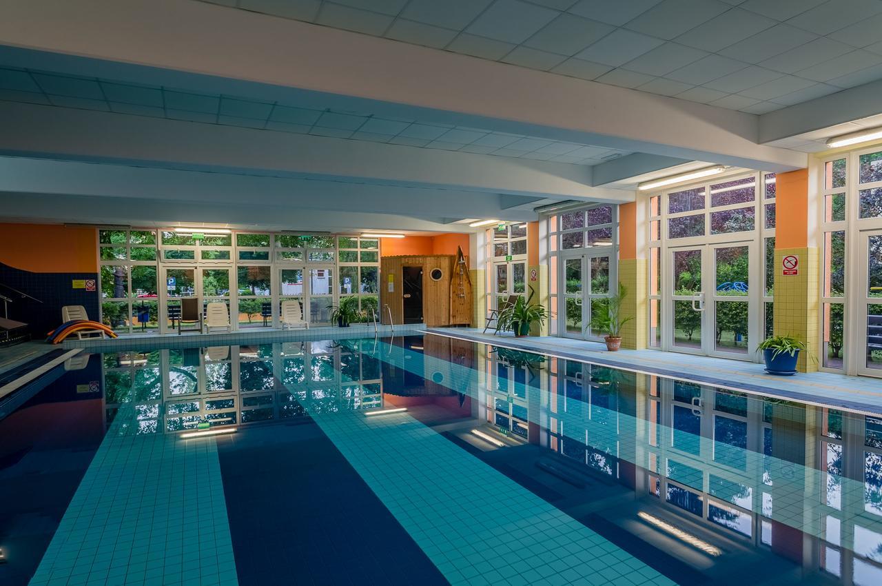 Hotel *** Nat Kołobrzeg Buitenkant foto