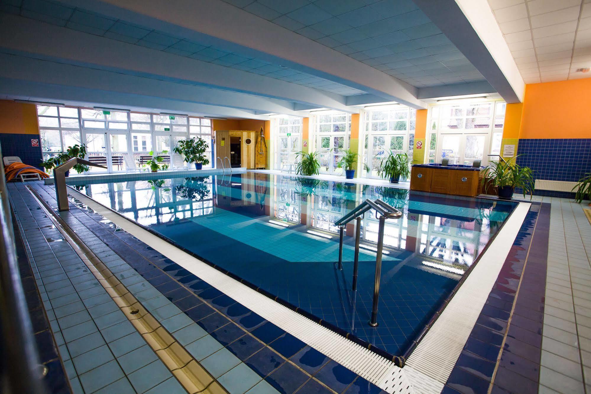 Hotel *** Nat Kołobrzeg Buitenkant foto